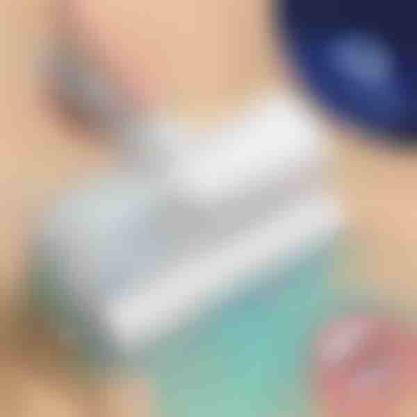 Aspiradora UV inalámbrica para colchones, sofás y asientos de coche | SWEEPO