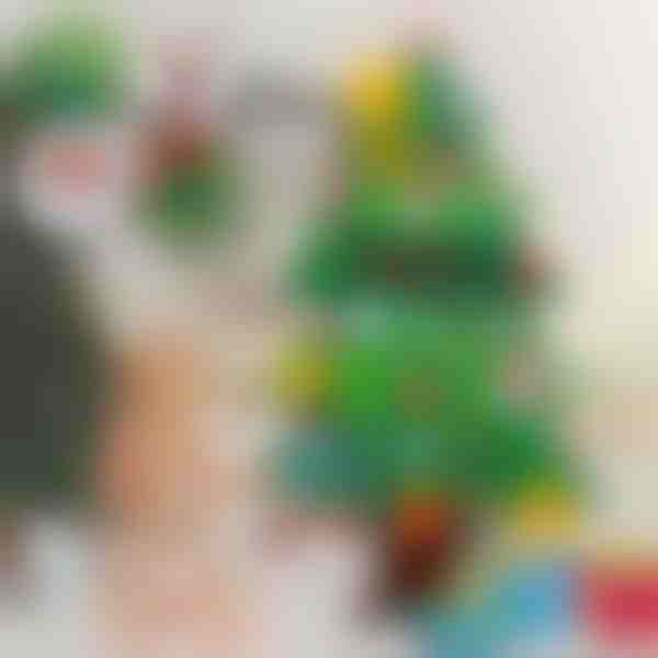 Árbol de Navidad de fieltro con adornos | FELTPINETREE