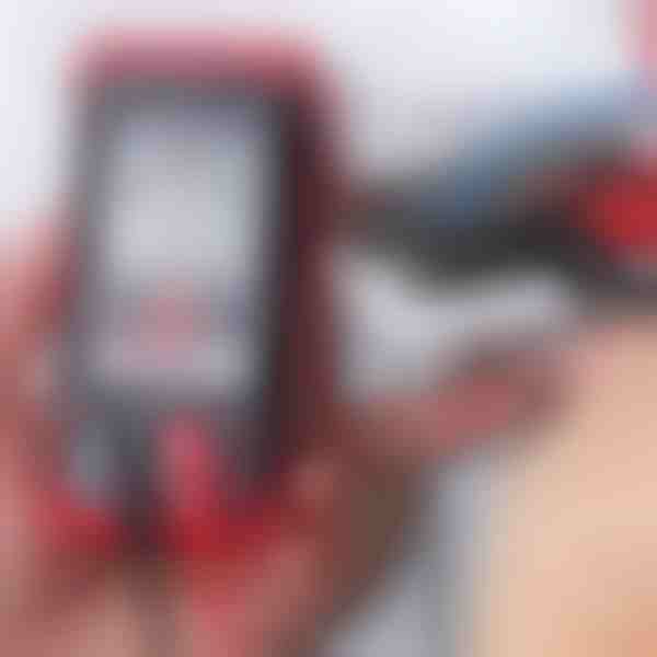 Medidor de voltaje digital portátil | AMPTRON